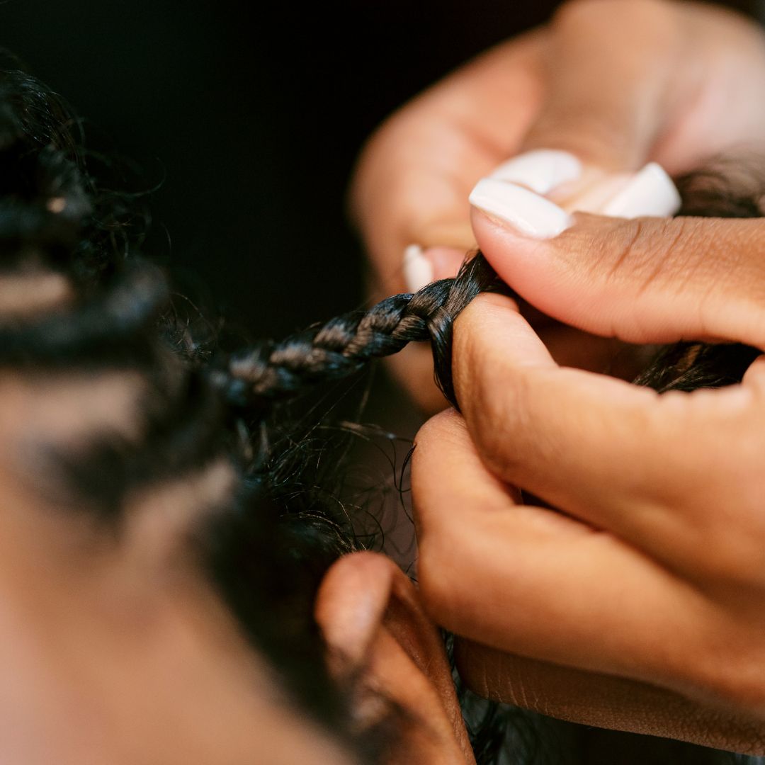 Braiding by hand